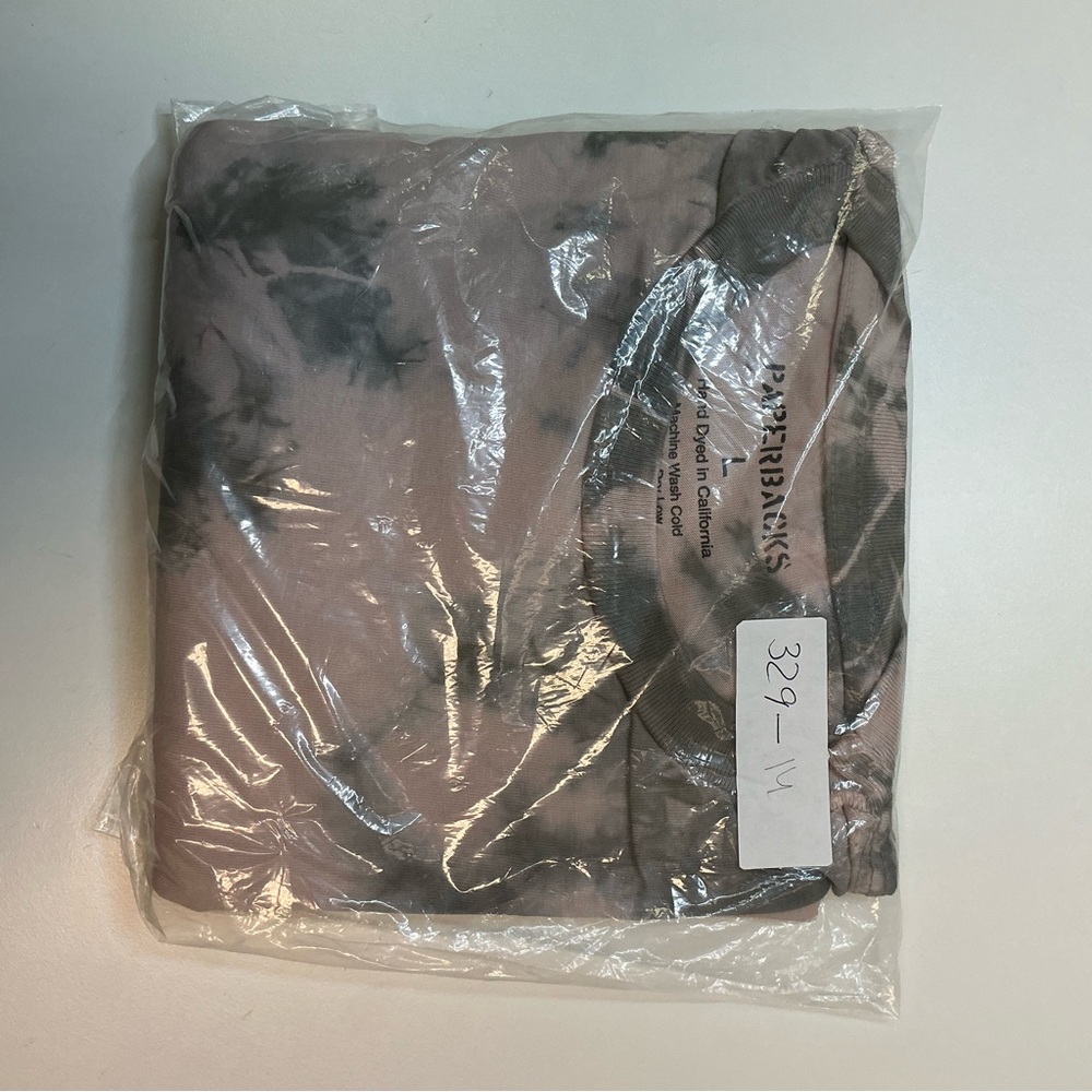 ORIGINAL PAPERBACKS NWT Tie Die Crew Neck T-Shirt - Picture 3 of 3